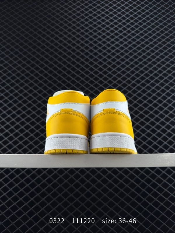 XZ821 NIKE Air Jordan 1 Mid "Neapolitan - Image 4