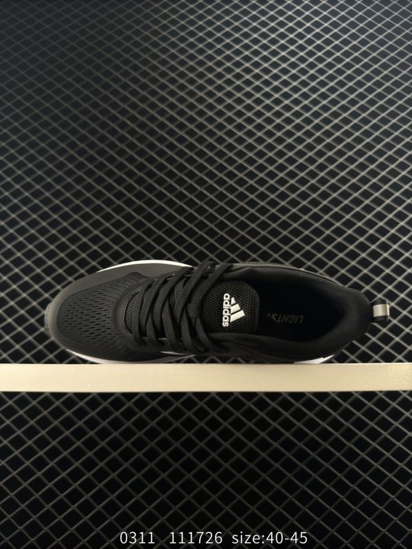 XZ665 Adidas DURAMOSL - Image 6