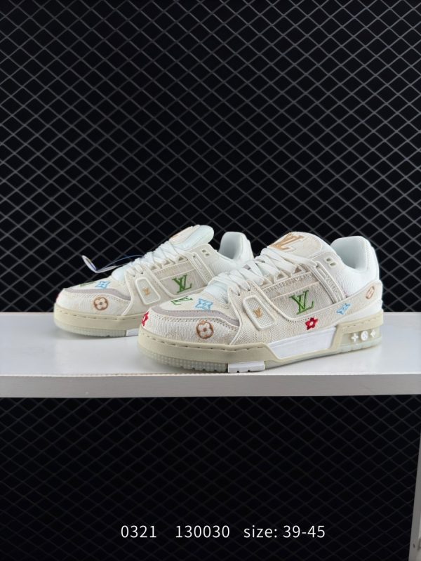 XZ829 Louis Vuitton Trainer Sneaker Low - Image 6