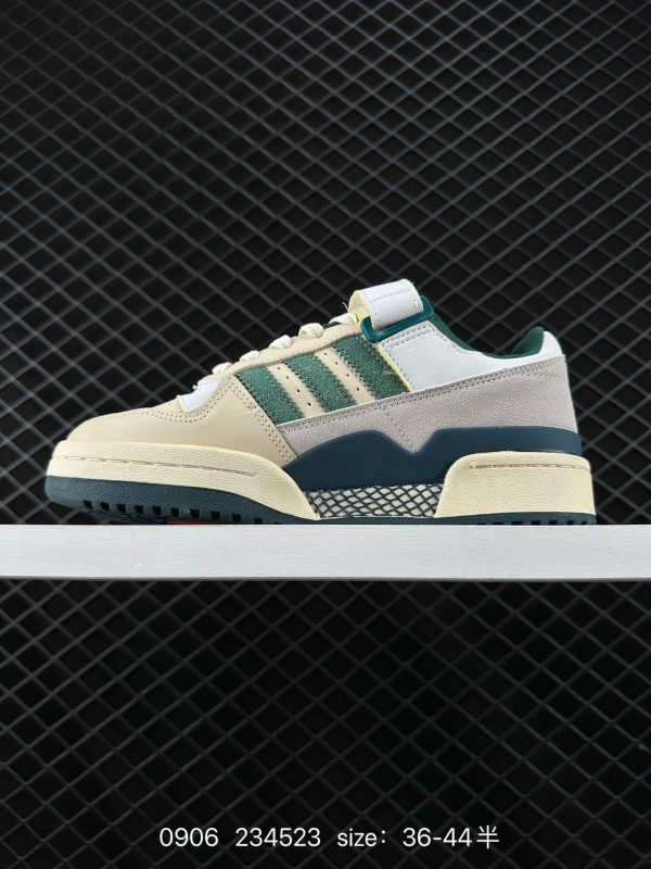 XZ778 Adidas originals Forum 84 low - Image 2