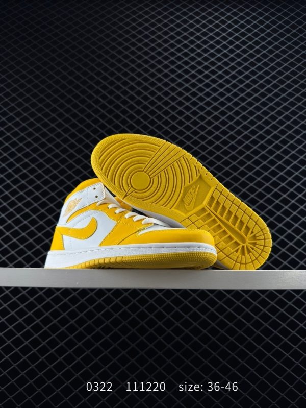 XZ821 NIKE Air Jordan 1 Mid "Neapolitan - Image 5
