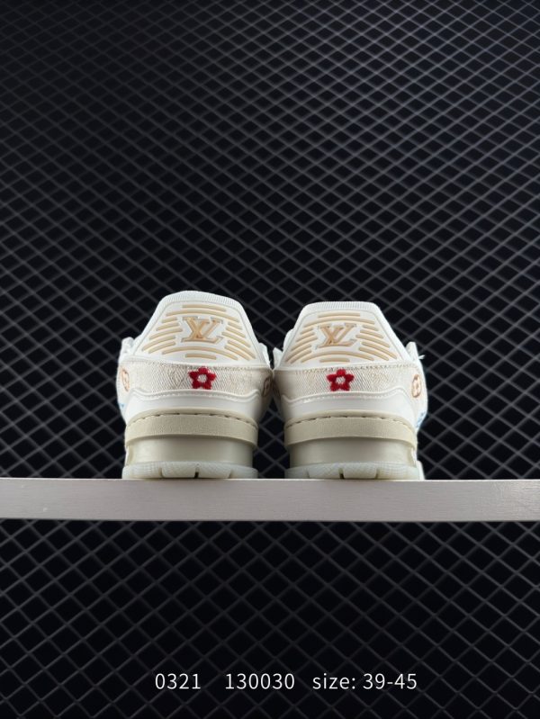 XZ829 Louis Vuitton Trainer Sneaker Low - Image 3
