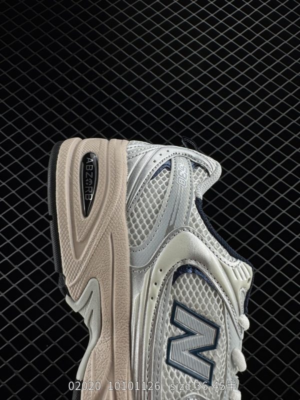XZ875 New Balance 530 - Image 2