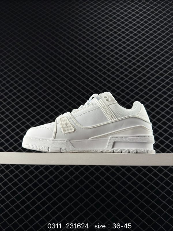 XZ672 Louis Vuitton Trainer Sneaker Low - Image 3