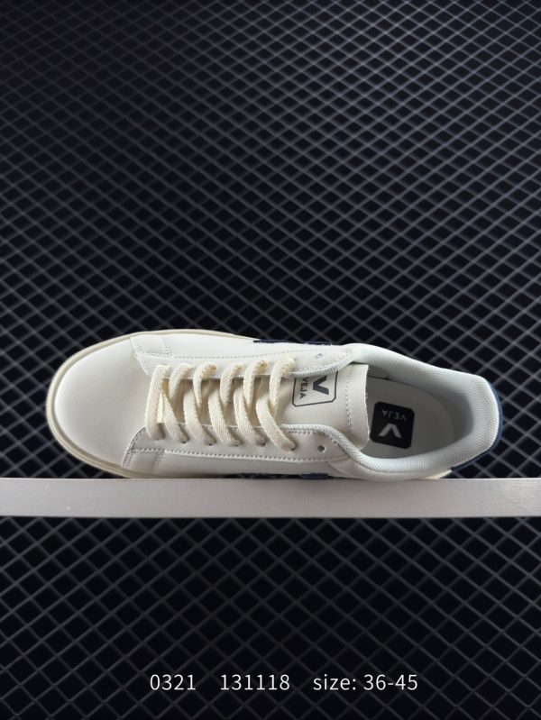 XZ831 Veja Campo Chrome Free Low Sneakers - Image 3