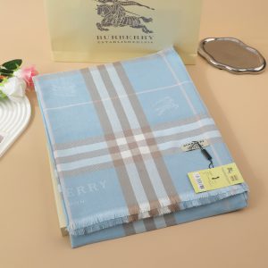 Classic Burberry cotton long scarf
