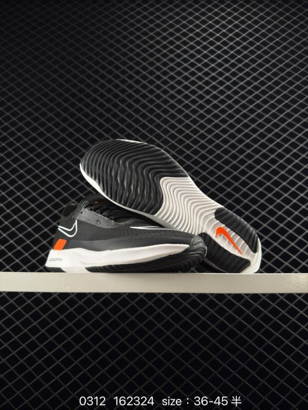 XZ681 ike Zoom Streakfly Proto - Image 2
