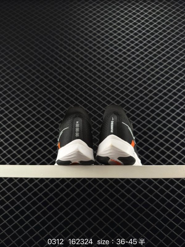 XZ681 ike Zoom Streakfly Proto - Image 3