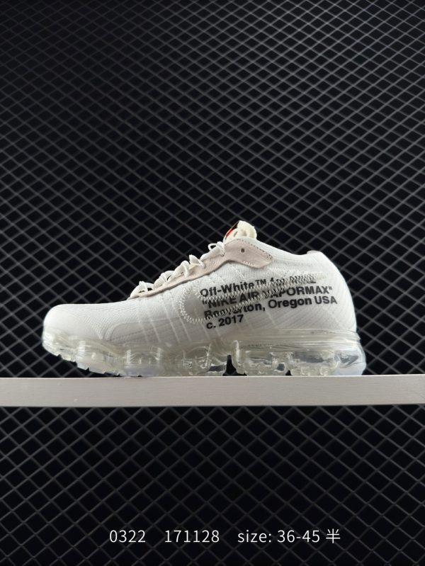 XZ818 Off-White x Nike Air Vapormax Flyknit - Image 4