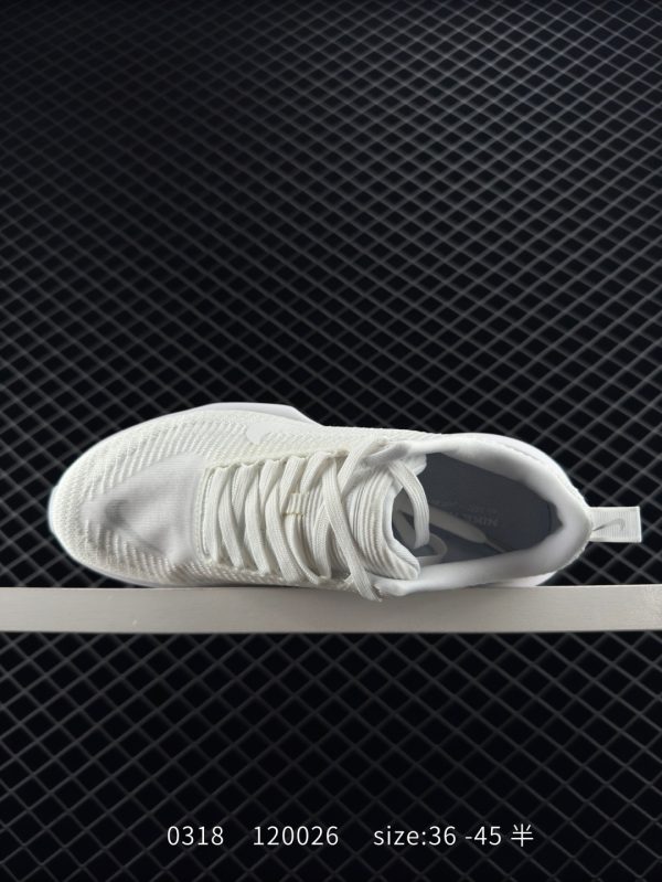 XZ748 Nike ZoomX Invincible Run Flyknit - Image 4