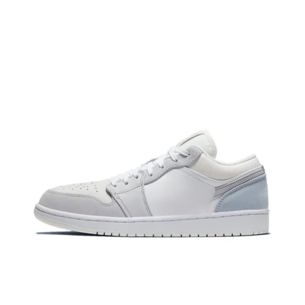 a 1 With shoe box2 - Image 9