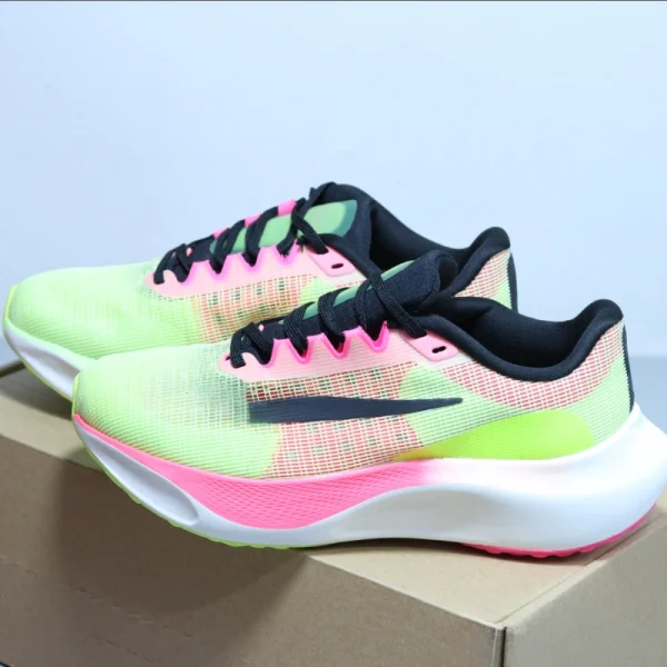 FL5 With shoe box - Image 2