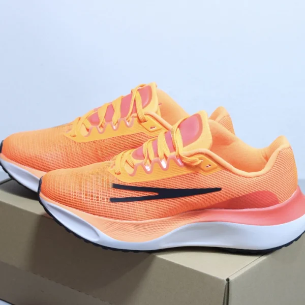 FL5 With shoe box - Image 4