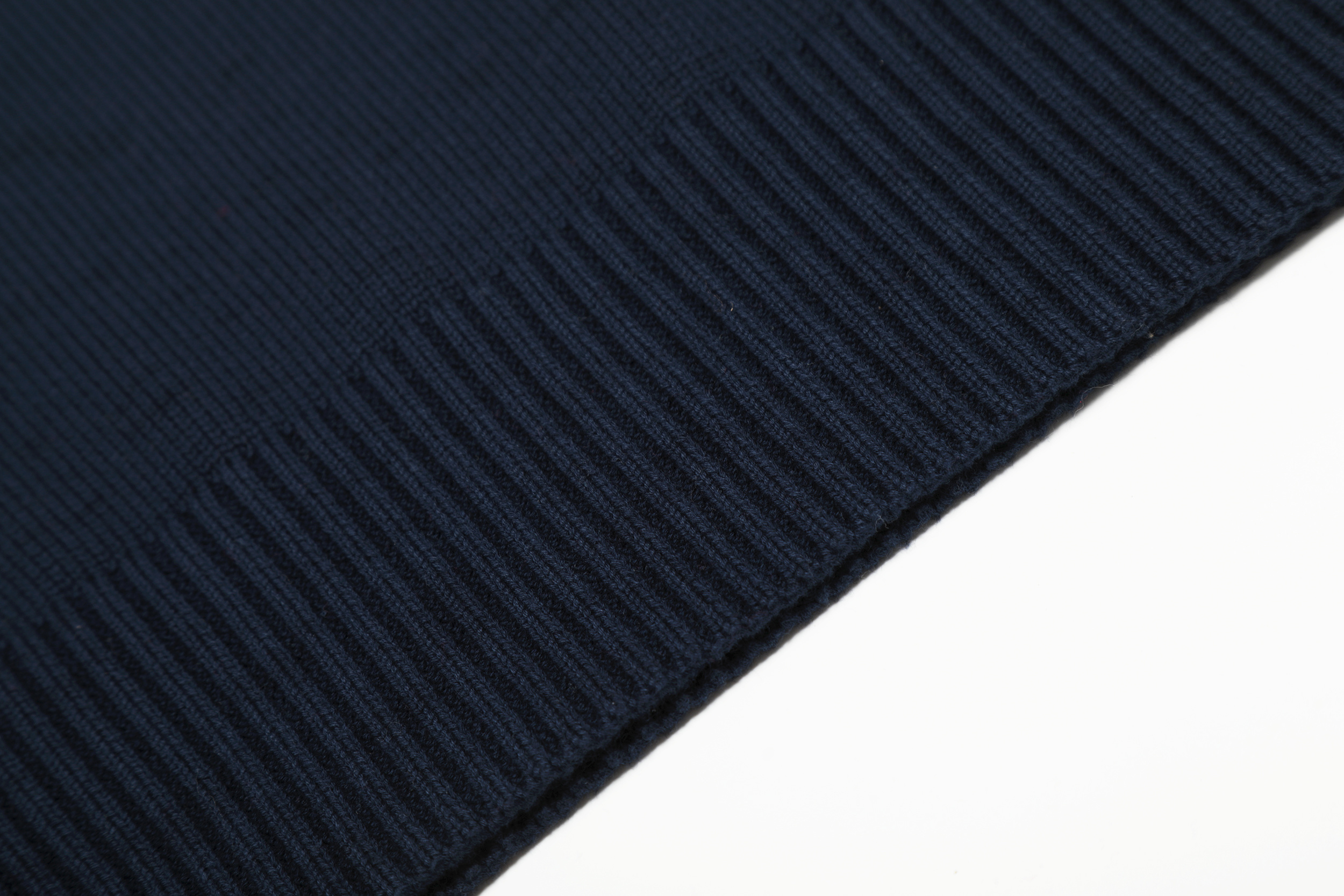 Ami2025 new round neck red little heart sheep sweater hoodie - Image 3