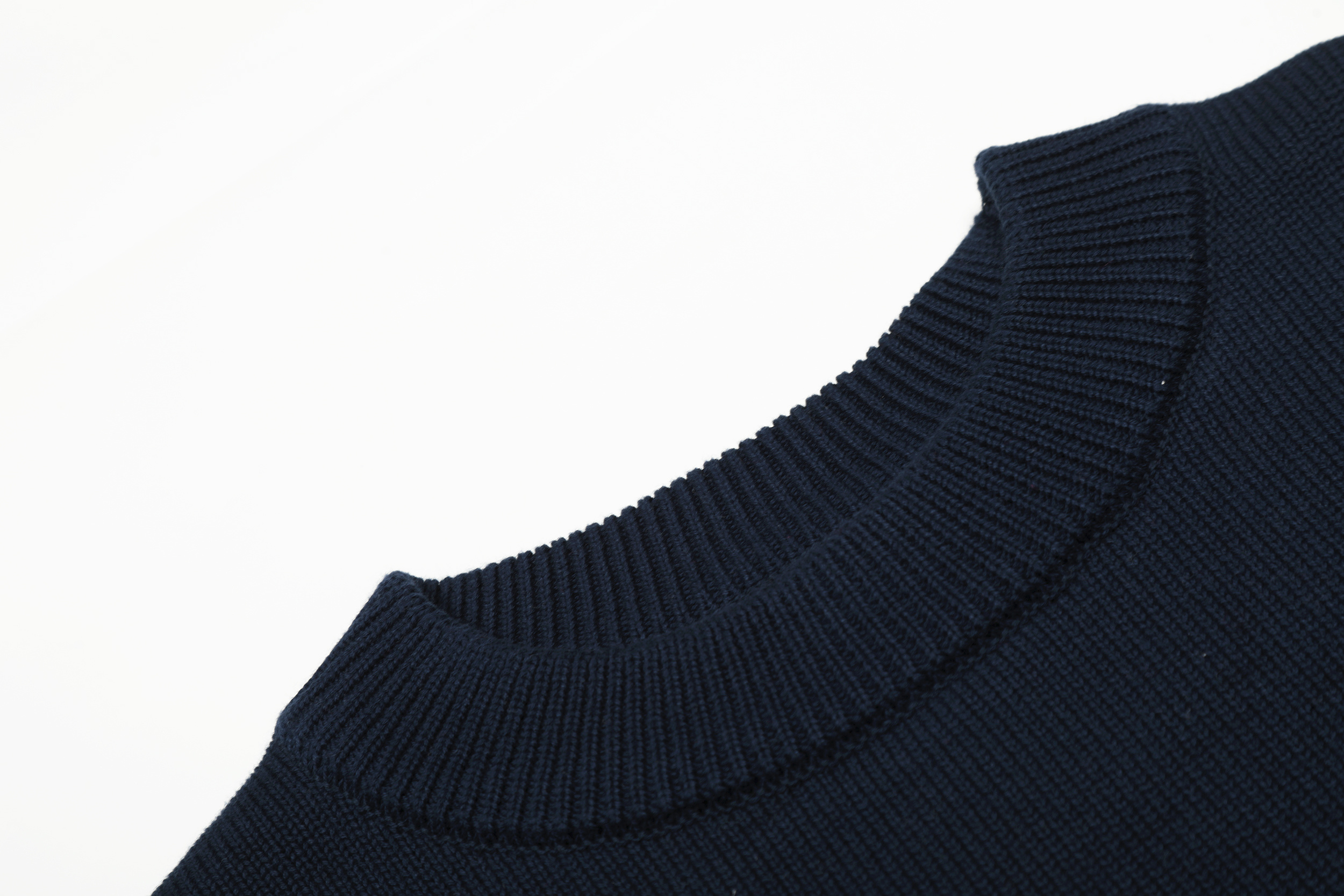 Ami2025 new round neck red little heart sheep sweater hoodie - Image 5