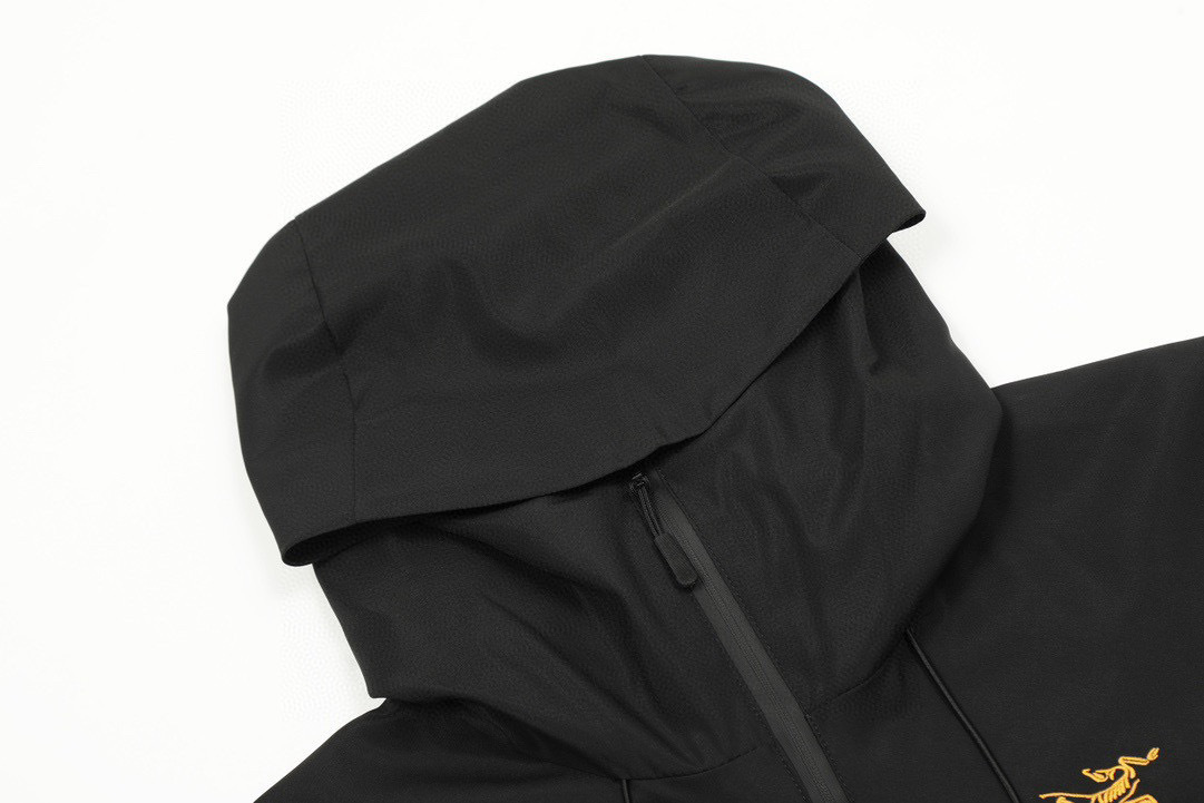 ARCTERYX Alpha SV 6th Generation GTX Outdoor Waterproof Guided Stormtrooper Jacket - Image 5
