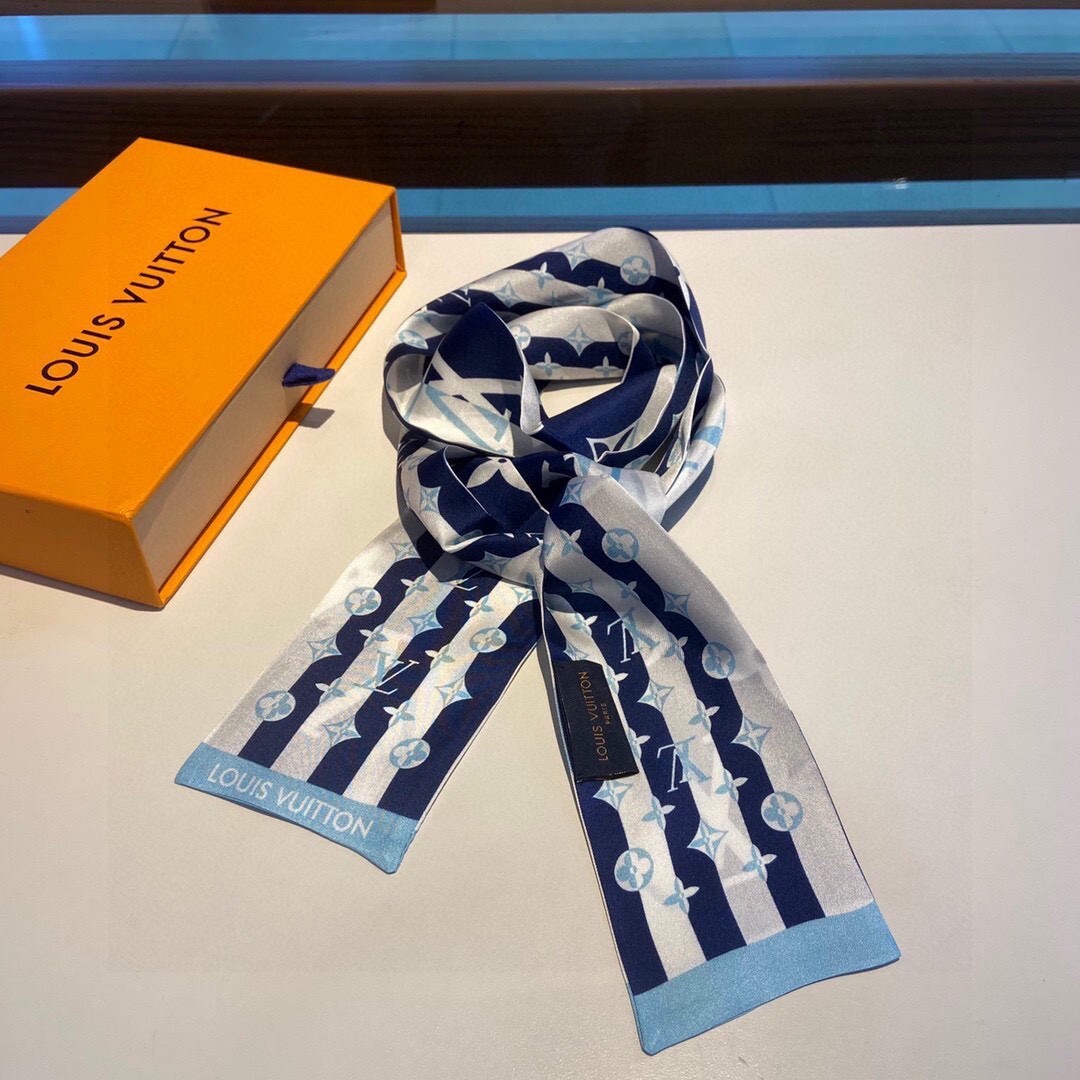 LV 3-color fashionable versatile scarf - Image 4