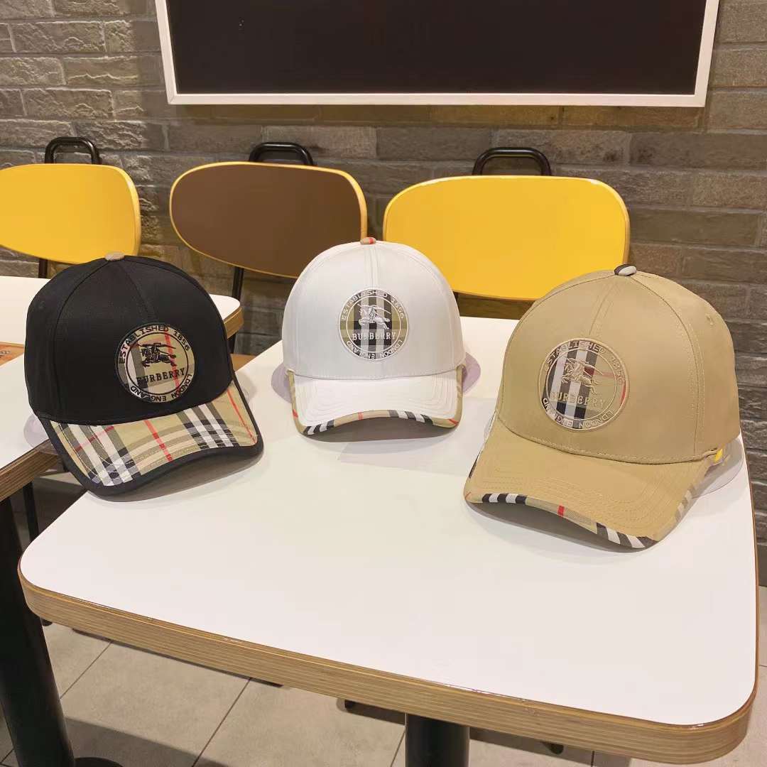 Burberry Classic Pattern Embroidered Baseball Hat