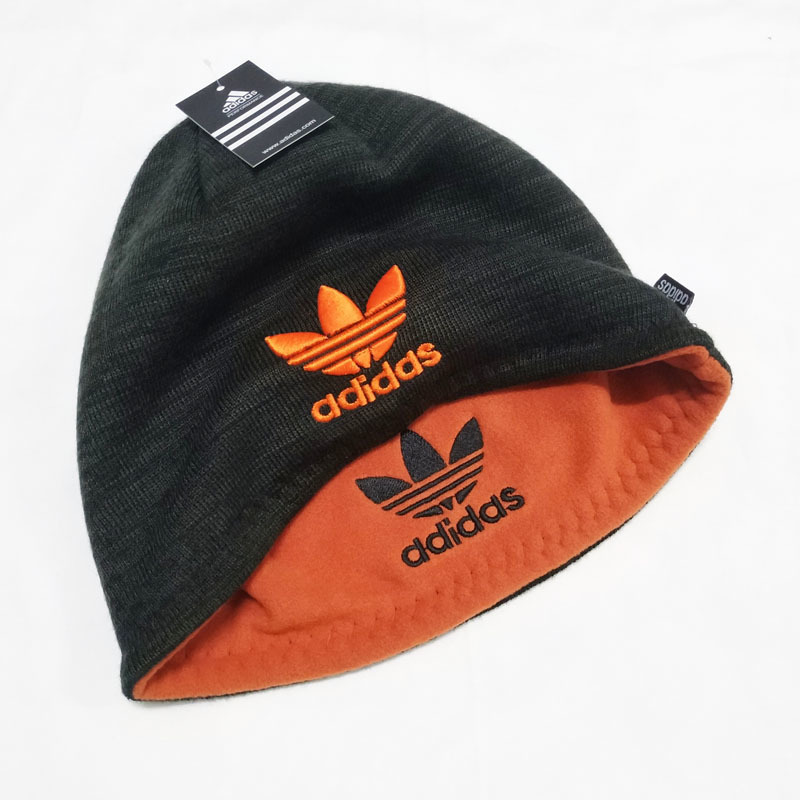 Adidas reversible knitted hat for both men and women - Image 6