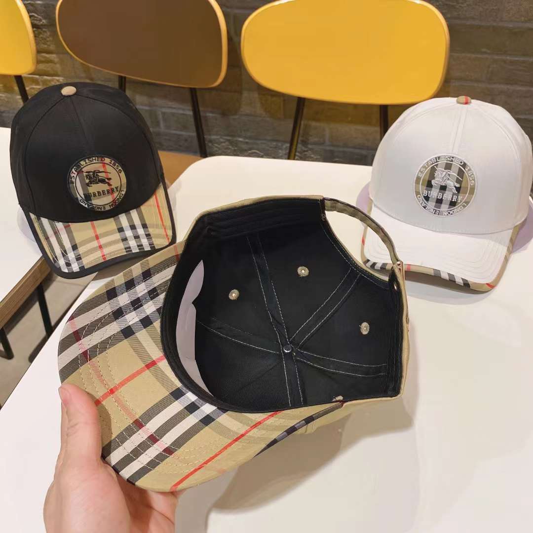 Burberry Classic Pattern Embroidered Baseball Hat - Image 3