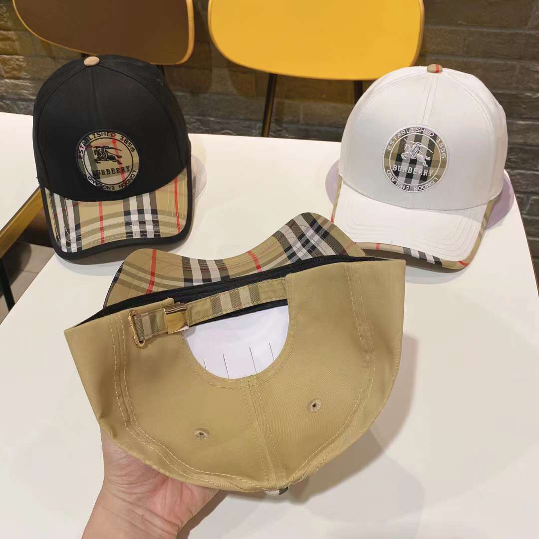 Burberry Classic Pattern Embroidered Baseball Hat - Image 2