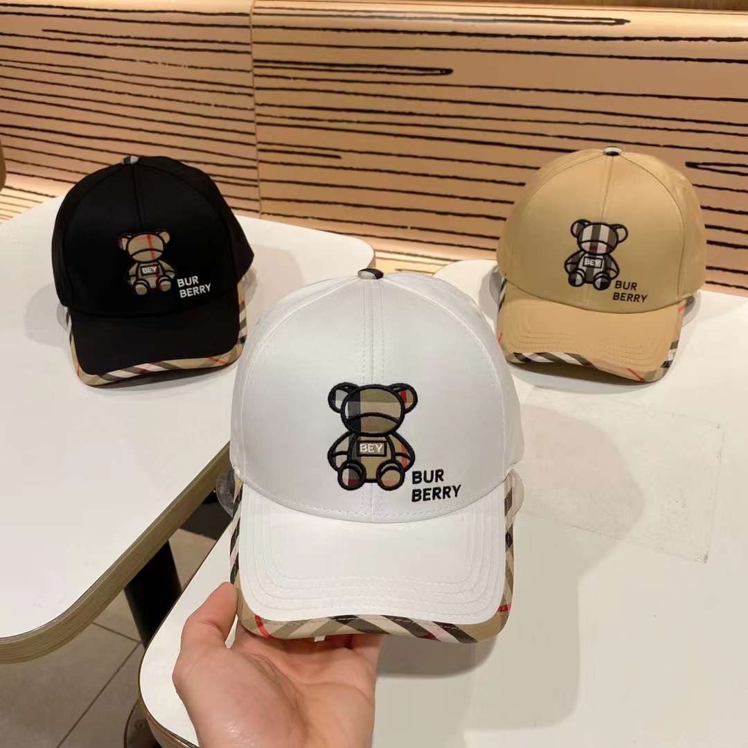 Burberry teddy bear embroidered baseball cap