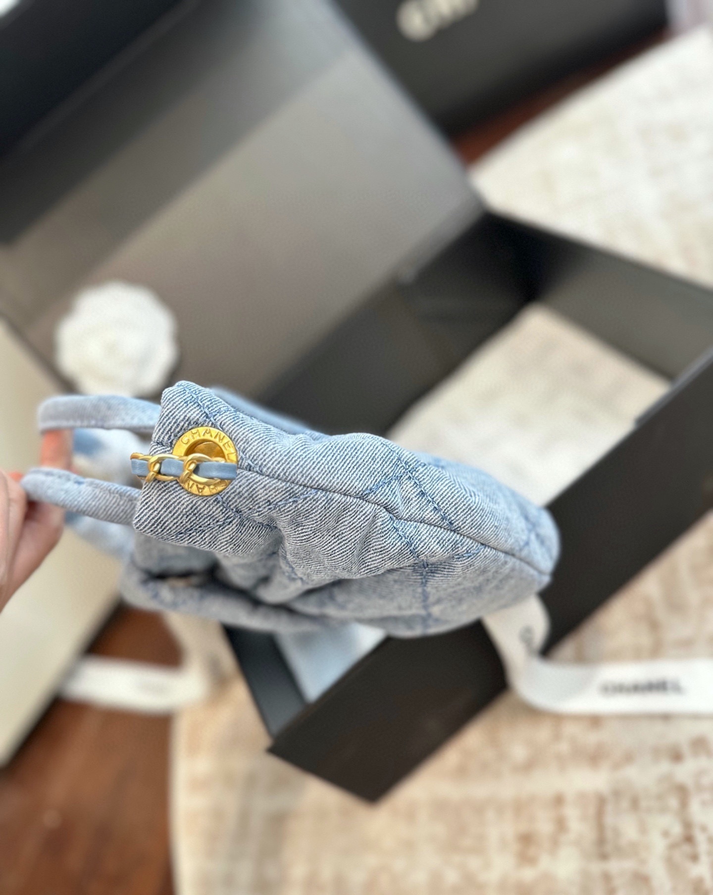 CHANEL Bow Single Shoulder Crossarm Handheld Bow Chain Bag - Image 4